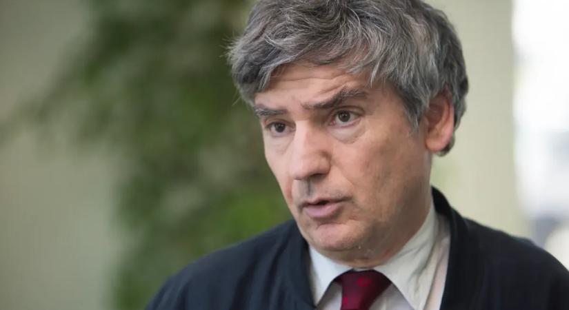 Videón a Tisza mellé szegődött közgazdász bődületes elszólásai