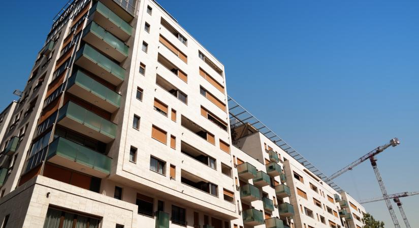 Belenyúl a kormány az Otthon Startba és a CSOK Pluszba: soha nem látott lehetőségek nyílnak meg a lakásvásárlók előtt