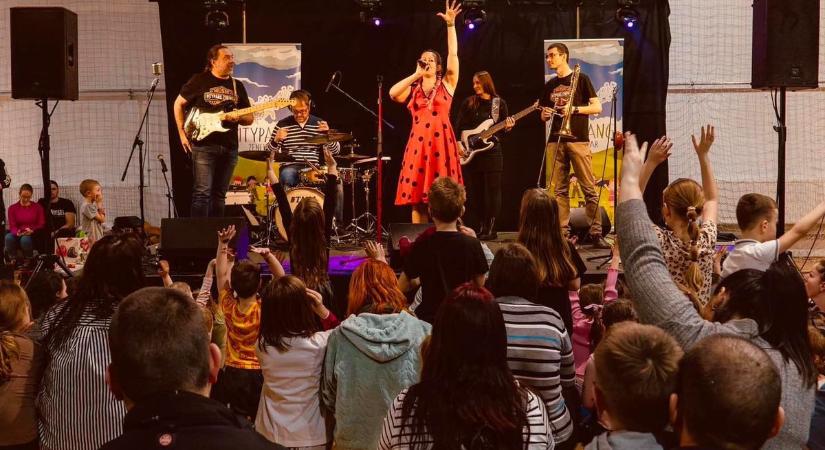 Összefogtak a helyiek az óvodáért és a gyerekekért