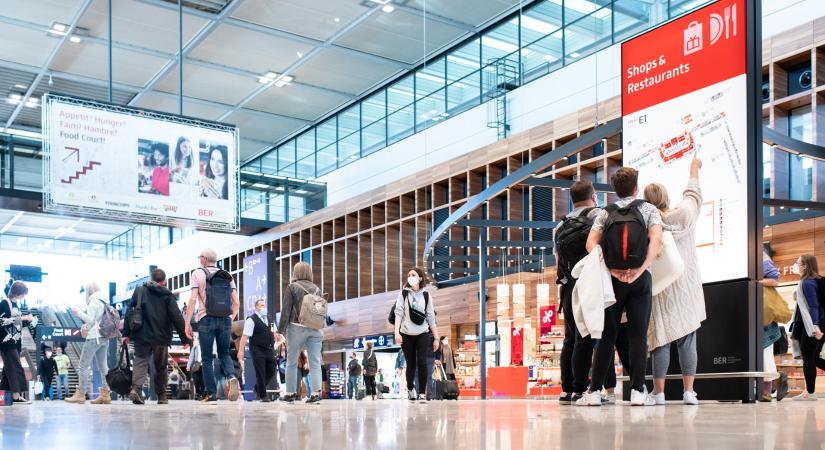 Tükörjég miatt áll a forgalom a berlini repülőtéren