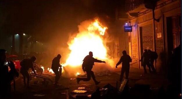 Meloni bekeményít: A torinói zavargások után megelőző letartóztatást vezetnek be Olaszországban