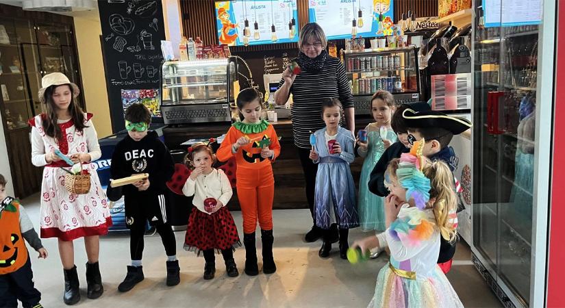 Farsangra várják a kicsiket és nagyokat a Sziget-kékbe