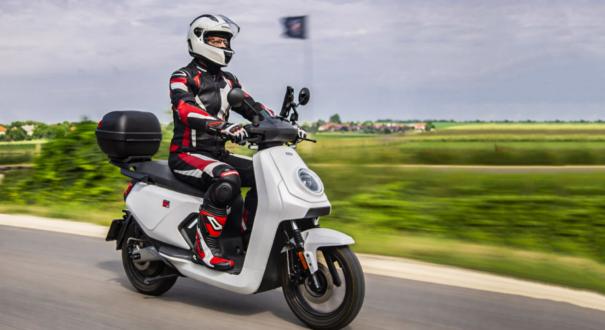 ÉKM: nem lesz kötelező a protektoros ruha a motorosoknak
