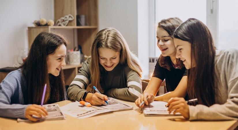 Így néz ki az egyetlen, hazánkban működő lányiskola – A tantárgyak sem hétköznapiak!