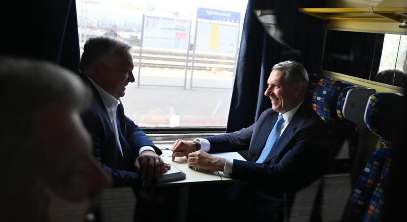 Döntött a kormány, indulhat a Lázár által emlegetett 100 kínai vonat beszerzése