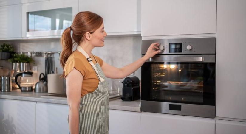 Ebben a beépíthető sütőben készül a legjobb grillcsirke: 47 gép közül lett aranyérmes