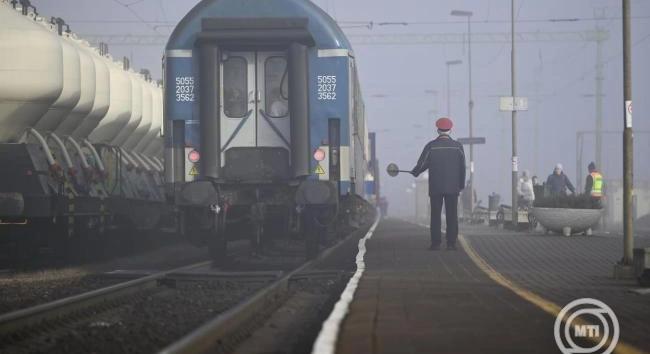 Minden eddiginél nagyobb lépés történt a MÁV-flotta megújítása felé