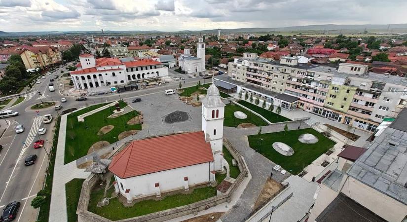 Egyesülne két erdélyi település