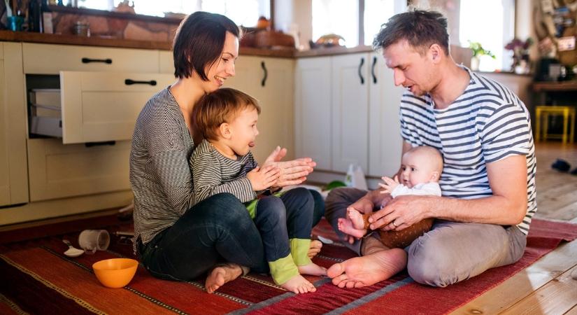 Ellátások az apának – mikor mehet az apa csedre, gyedre?