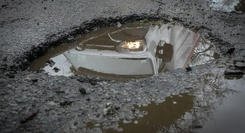 Budapesti kátyúhelyzet: Karácsony napi 1000 kátyút javítását ígérte