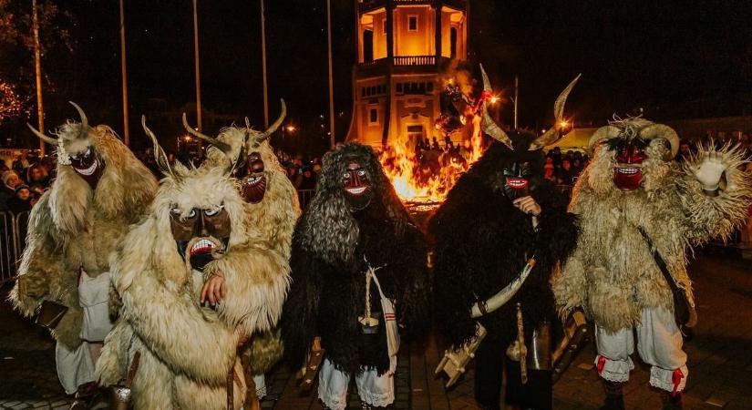 Nem csak farsang: ami a szegedi bábszínházban készül, sokakat megérinthet