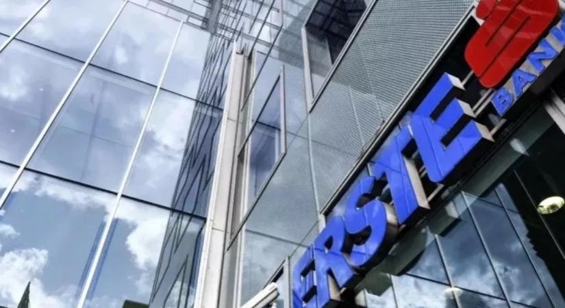 Több hazai banknál is nagy leállások jönnek: az OTP és az Erste ügyfelei is érintettek