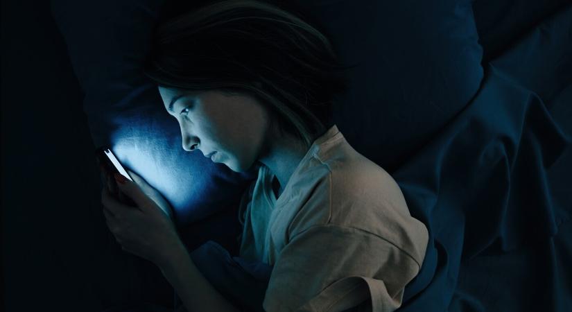 A túlzott telefonhasználat észrevétlenül terhel – Hogyan tehetünk ellene?