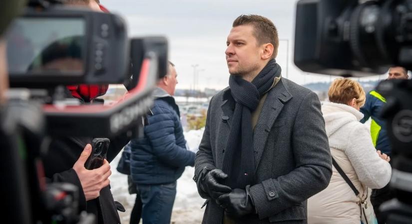 Háborún nyerészkedni? – Menczer Tamás keményen számon kérte ellenfelét