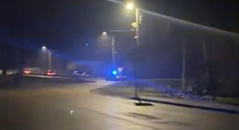 Brutális autós üldözés Győr-Moson-Sopronban: közlekedési ellenőrzés elől menekült a sofőr - videó
