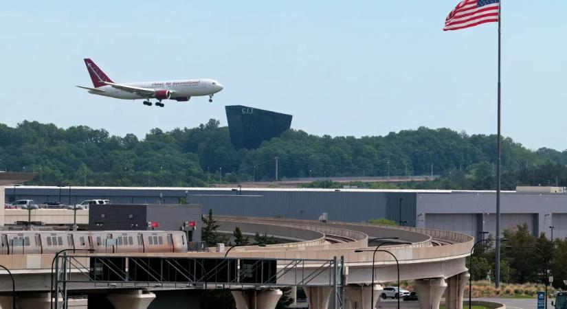 Trump egy hatalmas repteret és egy vasúti pályaudvart is magáról neveztetne el