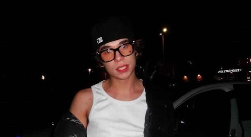 „Azt sem tudom, hogy néz ki” – Mollywoodot kiskorában elhagyta az édesanyja: már fel sem ismerné őt!