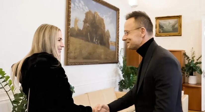 Szijjártó találkozott a magyar teniszezővel, akivel nem fogott kezet ukrán ellenfele
