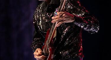 Először érkezik Budapestre a gitár Michelangeloja: Eric Johnson az Akvárium Klubban