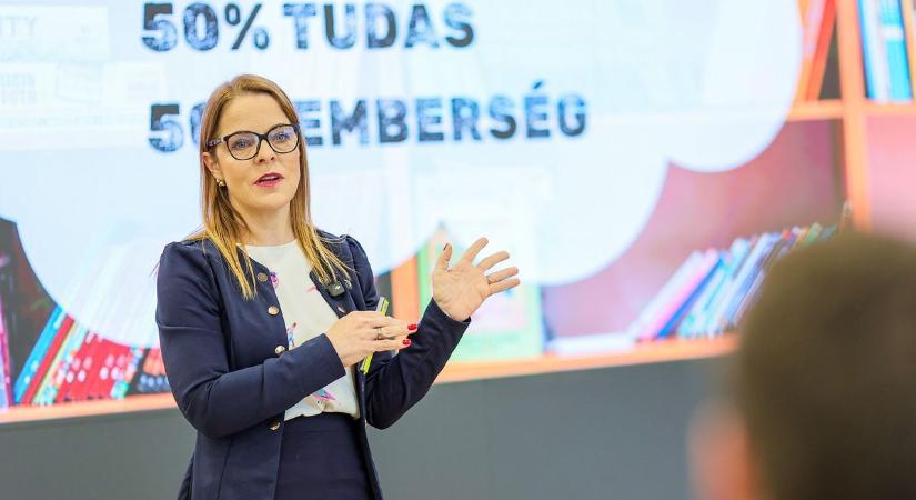 Köznevelési fórum a pepagógusoknak Győrben - fotók