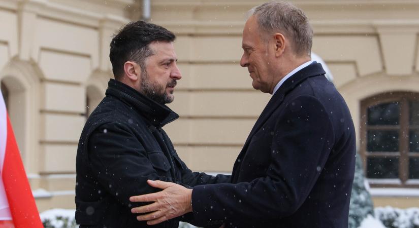 Zelenszkij nem ír alá semmit, de pénzt követel