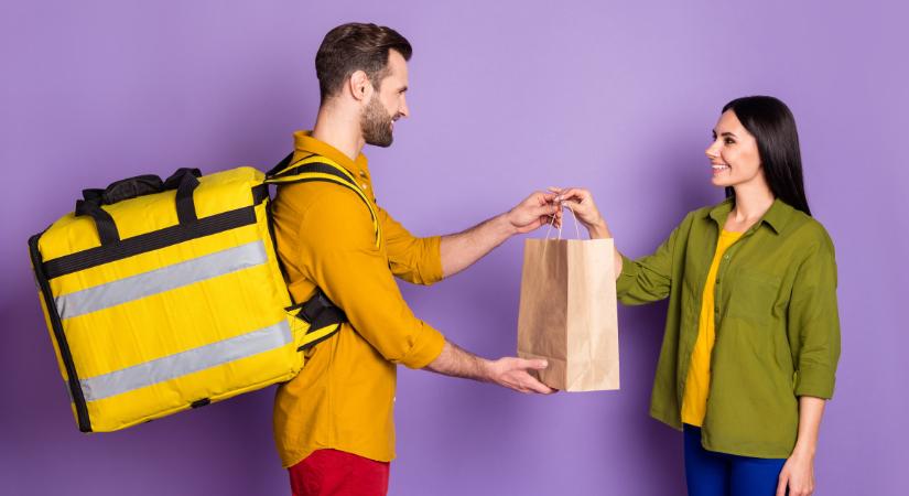 Ennyi pénzt vághatsz zsebre, ha elmész ételfutárnak