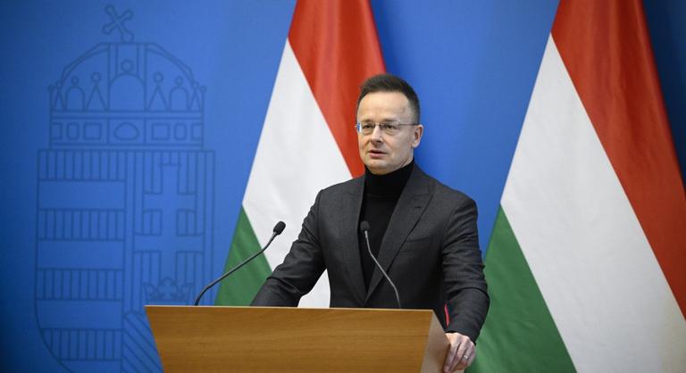 Szijjártó Péter több milliárdos videojáték-fejlesztő beruházást jelentett be