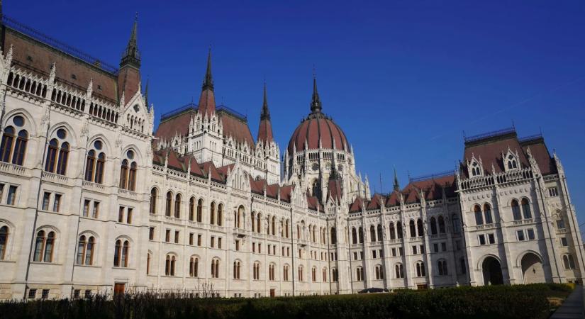 Az Európai Bizottság vizsgálja a rendeletet, amivel a kormány kivéreztetheti Budapestet