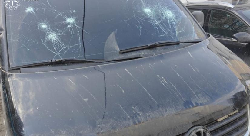 Lembergben egy nő rálőtt a TCK mikrobuszára: eljárás indult ellene