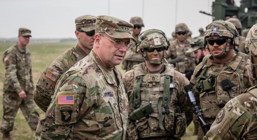 Trump nagykövete kőkeményen megfenyegette a lengyeleket – ebből nagy baj lehet