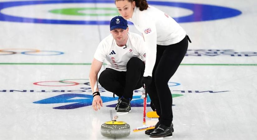 Téli olimpia: tovább menetel a brit és az amerikai curling vegyes páros