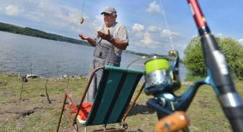Új horgászszabályok – nem cigizel, nem iszol és nem drogozol, ha a botod a vízbe lóg
