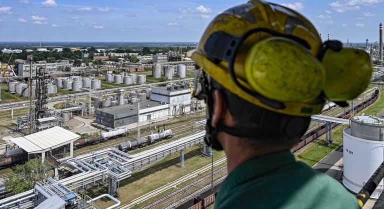 Megszólalt a Mol a Dunai Finomító tűzesetben érintett üzemének helyreállításáról