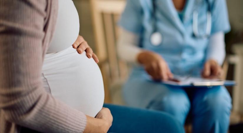 Egészen döbbenetes dolgot közöltek a várandós anyával, aki rögtön pánikrohamot kapott