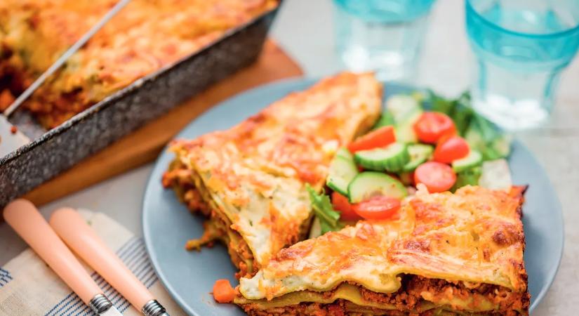 Ilyen egy ellenállhatatlan, olaszos ebéd: lasagne friss salátával