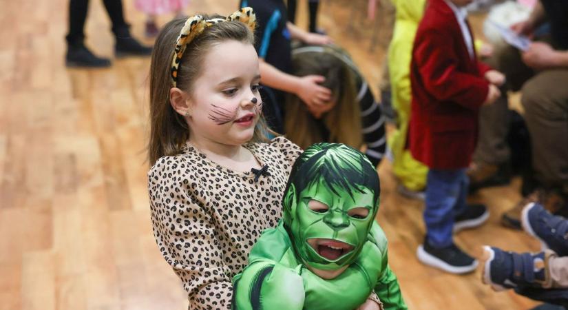 Hagyomány és vidámság: ismét mesés maszkabált hozott a Fánki Parti