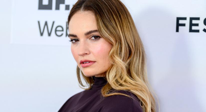 Tüzes képek készültek a Mamma Mia! gyönyörű sztárjáról: sosem volt ilyen csábító