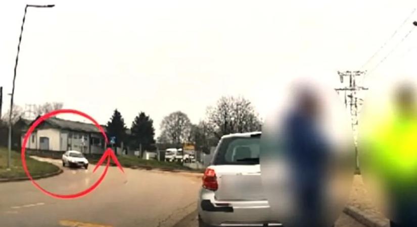 Egy pillanat választotta el a haláltól a rendőrt Ajkán – videó