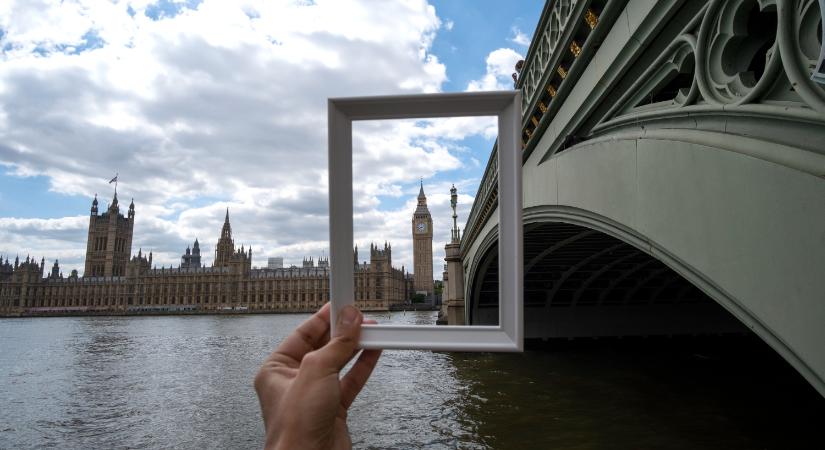 Bevándorlás nélkül kisebb és eladósodottabb lenne a brit gazdaság