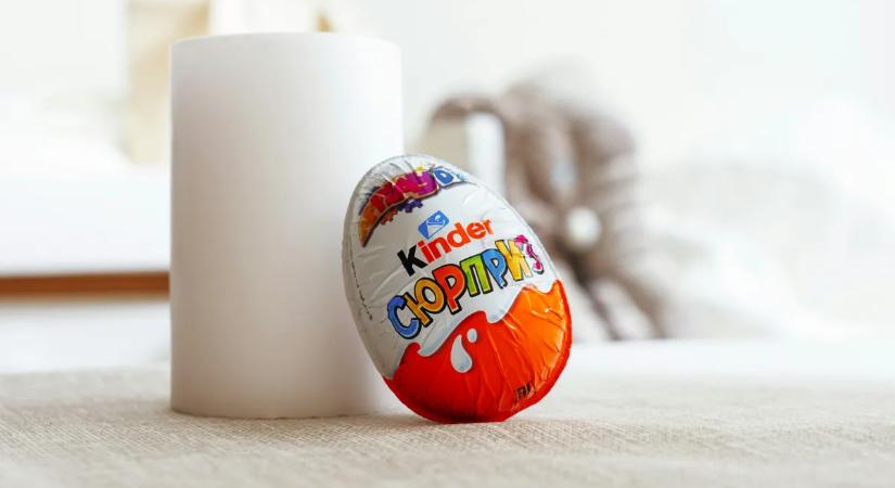 Nem fogja kitalálni, milyen meglepetés rejtőzött a Kinder-tojásban – videó