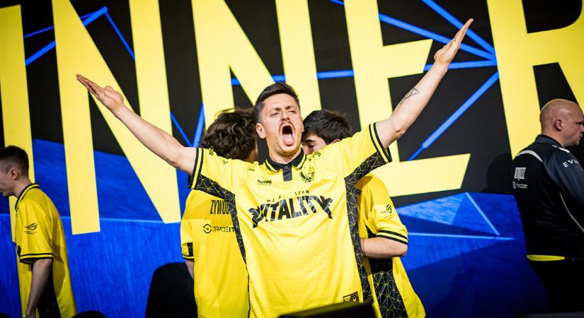 Semmi pénzért nem lenne edző apEX, a Vitality irányítója?