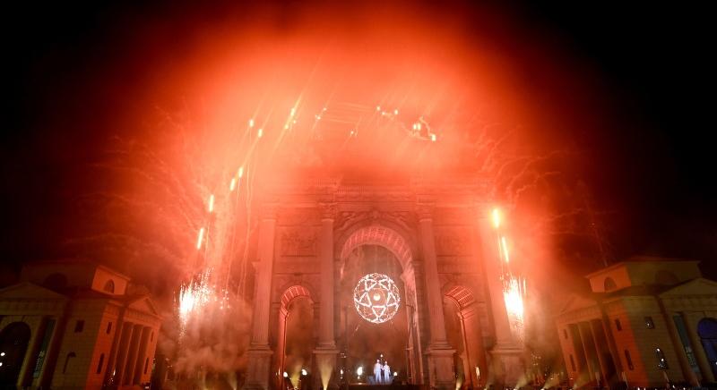 Milánó-Cortina 2026: Ég a láng, elkezdődött a téli olimpia