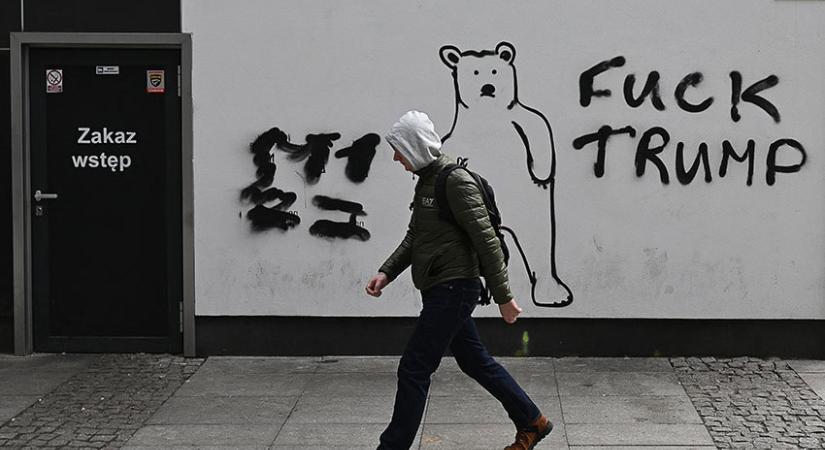 Kiosztotta Trumpot a szejm elnöke