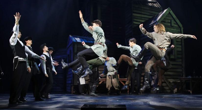 Hagyomány nélkül az élet ingatag, olyan, mint a hegedűs a háztetőn