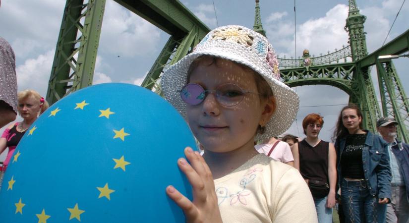 Stefano Bottoni: „A magyar állam ott van, ahol nem kérünk belőle, és nincs ott, ahol pedig kéne”