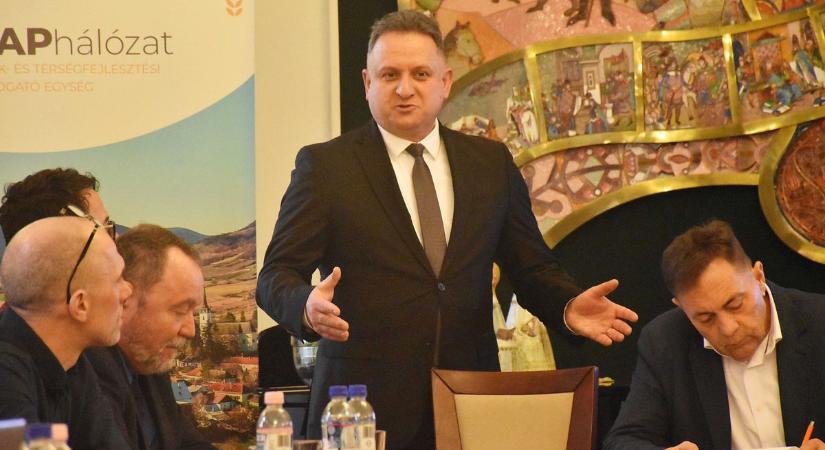 Mindenkit érintő téma volt fókuszban a jászsági fórumon, közös cselekvésre van szükség