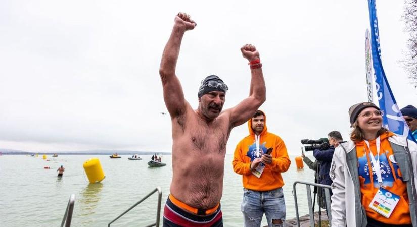 Ultratávval bővül a Téli Balaton-átúszás