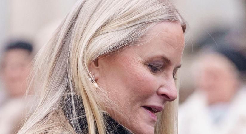 Megszólalt a norvég koronahercegné: „Bocsánatot kérek azért a helyzetért, amelybe a királyi házat sodortam, különösen a királyt és a királynét”