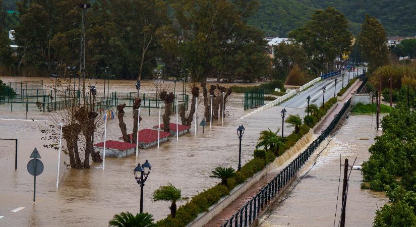 Evakuálások a spanyolországi Andalúziában és Portugáliában is a Leonardo vihar okozta áradások miatt