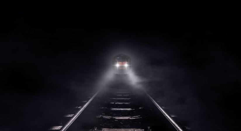 Elütött egy embert a vonat Hegyeshalomnál